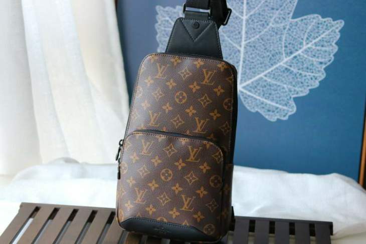 Picture of Louis Vuitton Mens Bags _SKUfw97506267fw